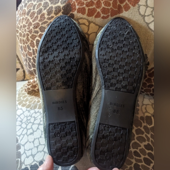 Gorgeous olive green Birdies 'Donqun' velvet ballet flats - Picture 7 of 9
